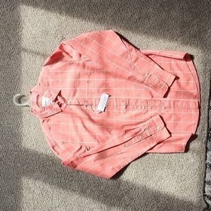 American Eagle, salmon colored, long-sleeve, button-front shirt. NWT. Men's XS.